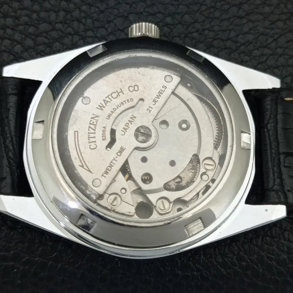 Vintage 1972 Citizen Automatic Mens Silver Watch W/daydate & Red accents